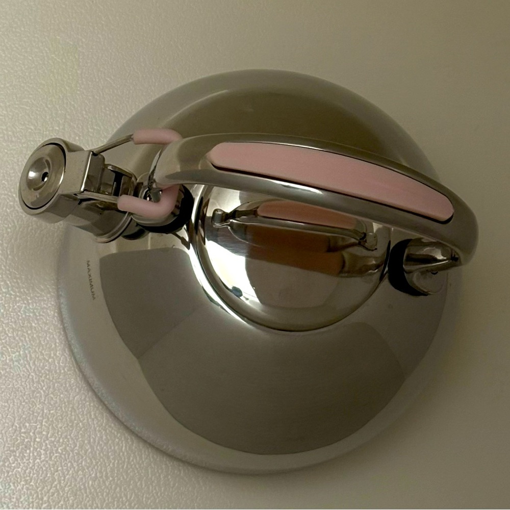 KitchenAid”Cook for the Cure Pink”Stainless Steel Whistling 2 Qt.1.9L Tea Kettle